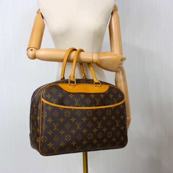 Louis Vuitton Monogram Deauville - Picture 2 of 13